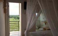 Baan Urt Suratthani Airport Hotel - Parvekkeita