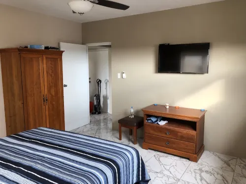Aruba 2-bedroom duplex for rent. 4 minutes to Eagle Beach and close to shopping. - 2 stjerner