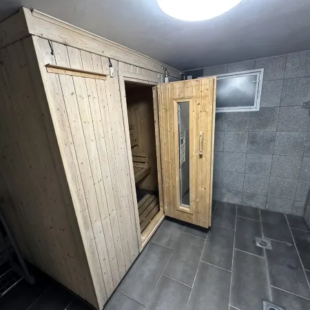 House with sauna / Düsseldorf in 12min