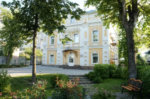 Onegin Hotel - parking