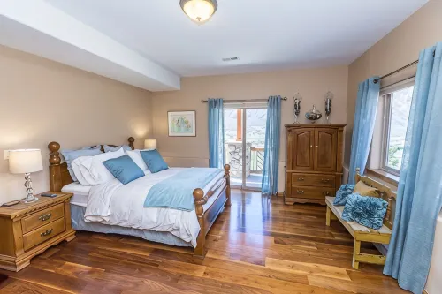 PANORAMIC VIEWS - Minutes from Downtown discounted -  Habitaciones en casas particulares