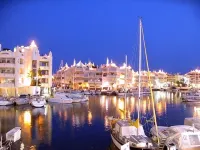 Penthouse w/ Private Hot Tub – Large Terrace – Walk to Beach - Homestays