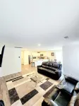 Charming and Cozy 4BR 2BA House with Parking, Minutes from I-95 and Buc-ees - 4-Star