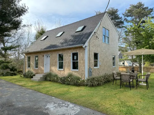 Brand New Four Bedroom Home Near Beach and Town
