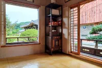 Andong Hakbong Jongtaek - Pensions