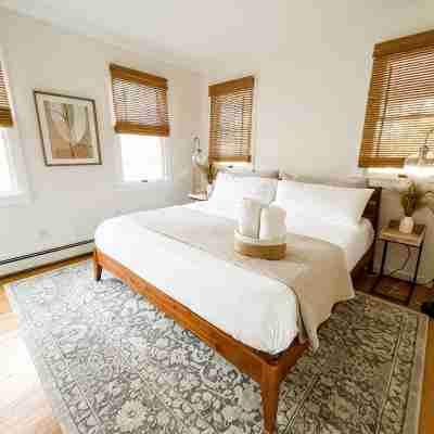 Steps to Upper Mill Pond Rooms
