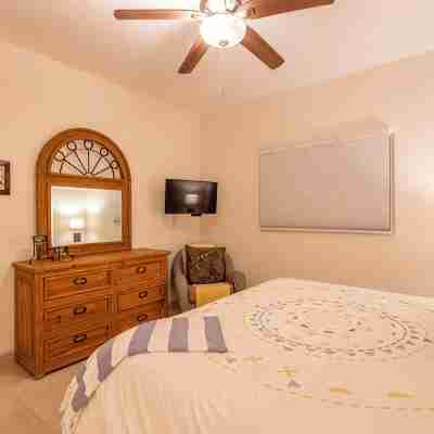 Family Friendly Las Olas Oceanfront Remodeled 2Br Steps to Surf, Sand & Dining! Rooms