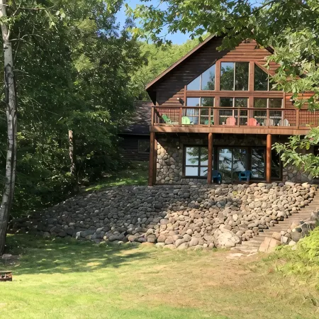 Lakeside cabin perfect retreat