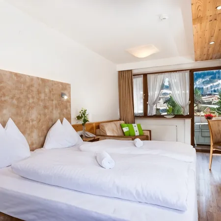 Hotel Gasthof Mitteregger -Best Place in Town with Summercard and Breakfast