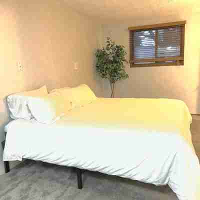 4-bedroom home in Eagen,family friendly, centrally located with fenced backyard Rooms
