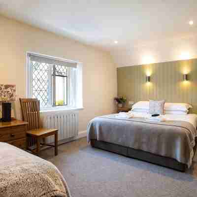 The Durant Arms Rooms