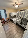Charming 3-bedroom house in beautiful Kaw City just minutes from Kaw Lake. - 3-Star