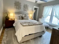 Cozy Home with LOTS of space- Less than 1 mile to ISU & IWU, 5 miles to airport Ξενοδοχεία στην πόλη Normal