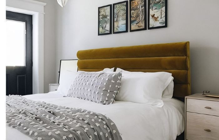 Ulysses Suites, Suite 201, 2 bedroom/2 bath, full kitchen and living room
