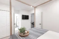 Beautiful Waterfront Condo on Canal with Pool & Walk to Beach! Boat Watch! 2b/2b