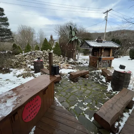 Rental House located TWO minutes walking distance to Ellicottville town!