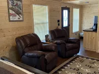 1 Bedroom Cabin w/Two Recliners Cabin 7 - 3-Star