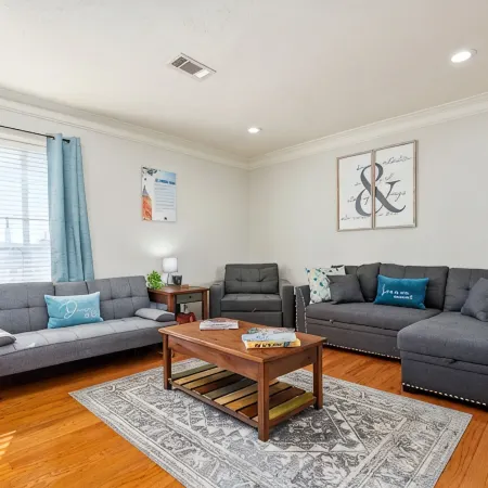 Quiet & Close! 2/2 Across from Acre in Auburn, Al