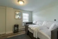 Clean Luxurious Retreat, Parking, Restaurants, Near New Hope. <1mile Del river - balcony