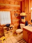 Blue Willow Cabin, high up on the hill with180 degree views. - Feriehus