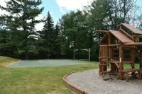 Quiet Townhome Between Canandaigua and Naples in the Finger Lakes - 2-Star