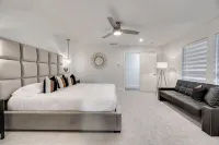 Lux Pool, Hot Tub Oasis, Game Room, Sleeps 12 - Private Pools