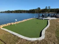 10 Mile View on Lake Murray, SC, Putting Green, Hot Tub, Lake Edge Fire Pit - 4-Star