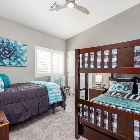 Beautiful 3-bed professionally appointed golf sport & desert recreation getaway.