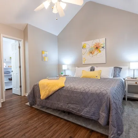 Entire 3BR/2BA w/King Bed centre of peachtree city
