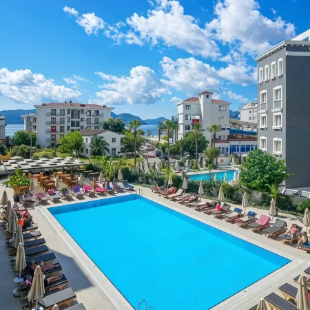 Ada Julian Marmaris
