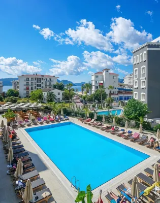 Ada Julian Marmaris - Bãi đậu xe