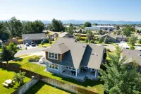 Three Suites Lodge, Full Private Bathrooms! - Hot Springs