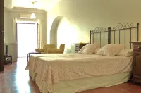 Apartamentos la Ciudad - Condos