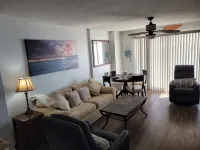 Bobby's oceanfront   2 king suites and bunk beds condo - Hot Tub