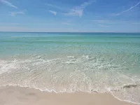 Romantic New Home for 2-Private Hot Tub/ Secluded Patio-260 Steps to Beach-Bikes - 4-Star