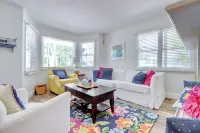 ONLY A 7 MINUTE WALK TO THE BEACH! - 3-Star