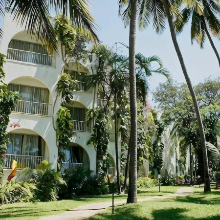 Plaza Beach Hotel