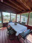 MERMAID COTTAGE - 3 MINUTE WALK TO BEACH - VERY CHARMING & CLEAN! - Gym