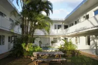 Central Motel - Pools