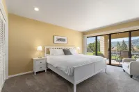 Wapato Point Halmalka Condo 514-B Close to Outdoor Pool, Sandy Beach Amenities - ブティック