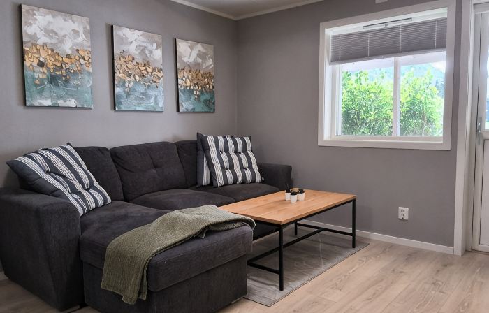 Modern 1BR City Centre Apt - Sleeps 4