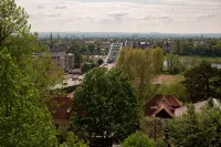 Spacious vacation apartment on the Elbe slope - directly on the Blue Wonder - 2-Star