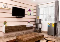 Lovek Condos - bar
