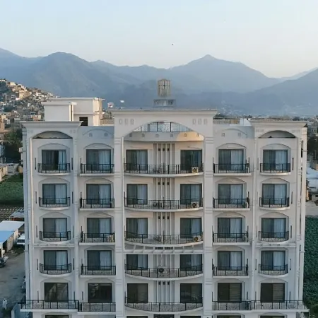 Swat Palace Hotel by Northin