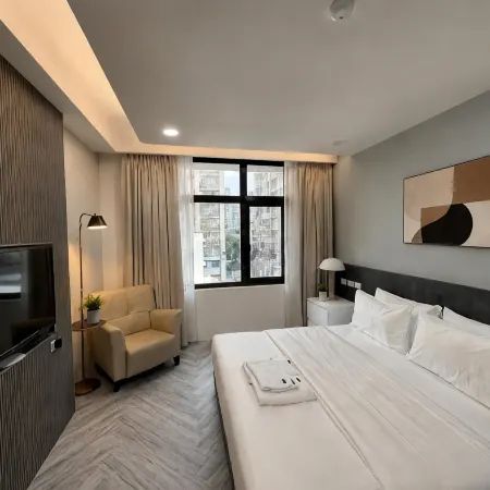Cyber stay - Near Hsinchu High Speed Rail