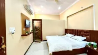 Raghav Ji Home-Stay - 2-Star
