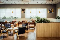 TH HOTEL