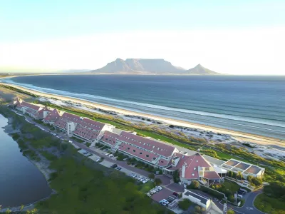 Dolphin Beach Hotel Self Catering Apartments Hotels in Bloubergstrand