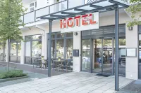 fab Hotel München Hotels in der Nähe von Kafkastraße