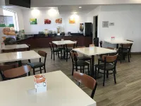 Quality Inn & Suites Fresno Northwest Hotels in Kerman